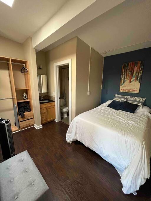 Апартаменты Affordable & Chic Rino/Lodo/Dtown Loft- Walkable Денвер Экстерьер фото